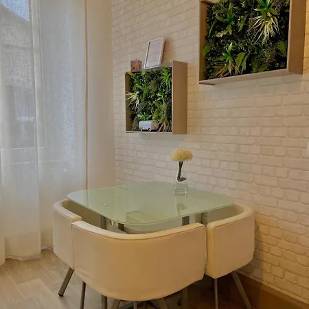 L'universal Provencal Au Coeur De * Mulhouse